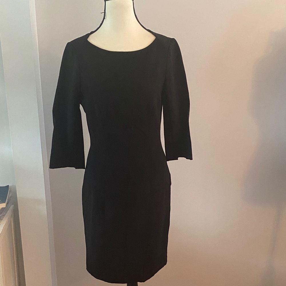 WHBM size 6 black NWT body perfecting dress
